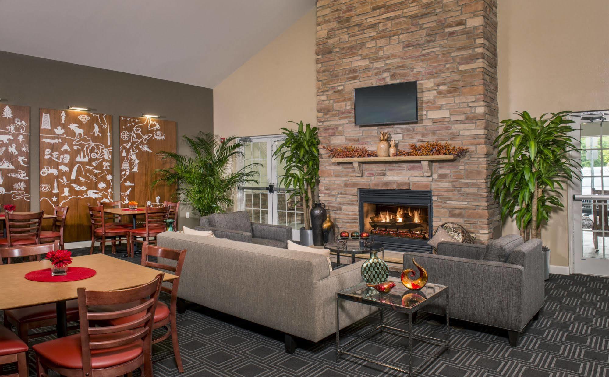 Towneplace Suites By Marriott Clinton At Joint Base Andrews Экстерьер фото